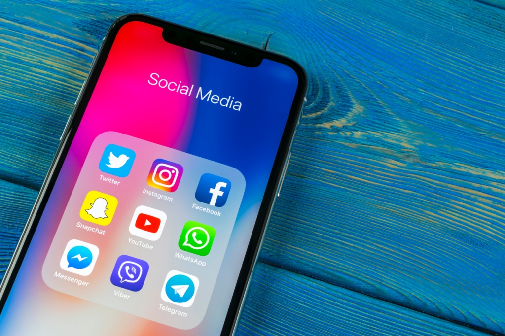 social media applications on iphone